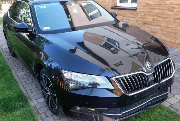 Skoda Superb cena 53000 przebieg: 134450, rok produkcji 2016 z Złocieniec małe 79